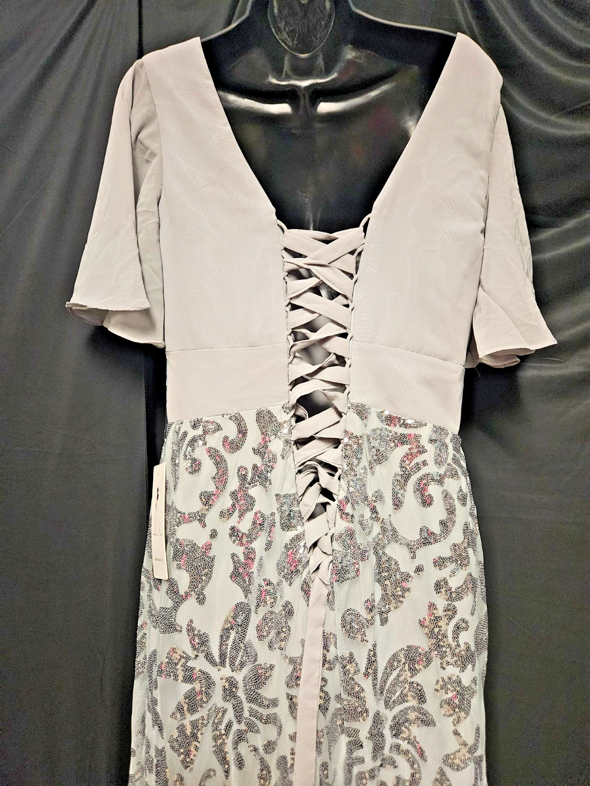 SZ 14 DEEP V-NECK SILVER-TONED,SEQUINED,FLORAL PATTERN FORMAL/PROM/GOWN CORSET