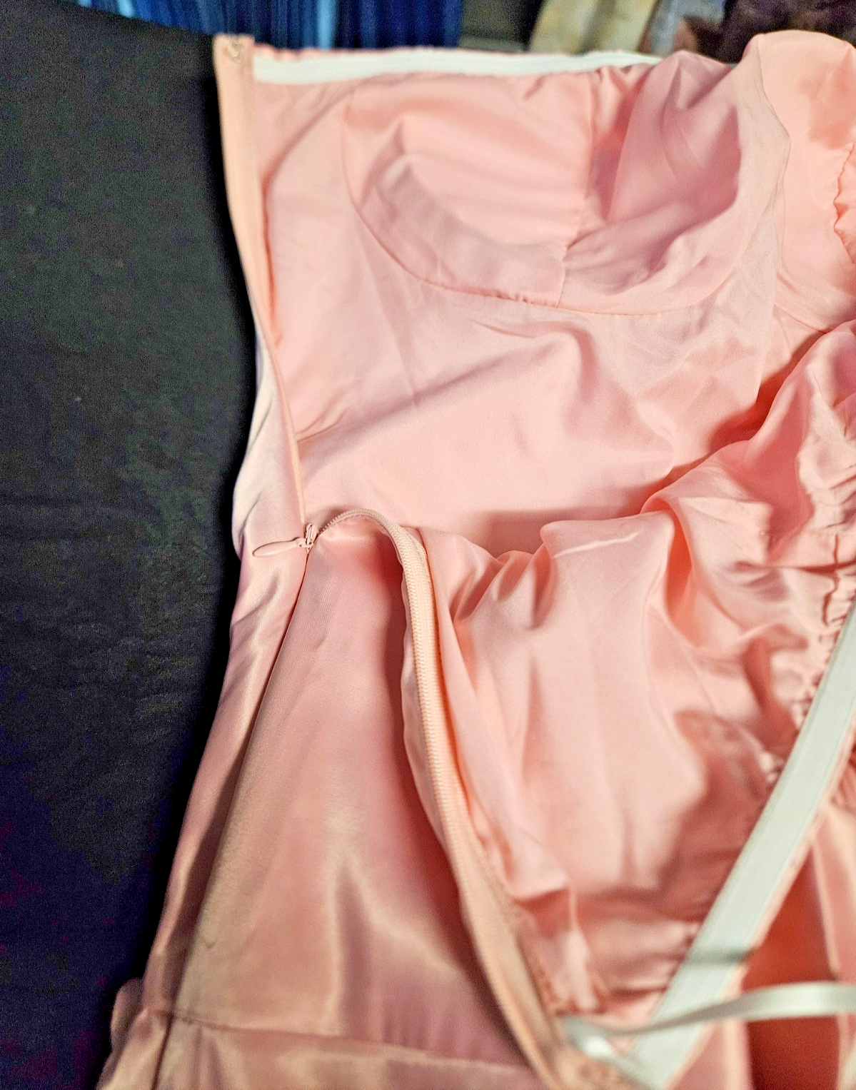 CIDER FORMAL PINK SATIN STRAPLESS GOWN FLOWING BOW SIZE LARGE NWT