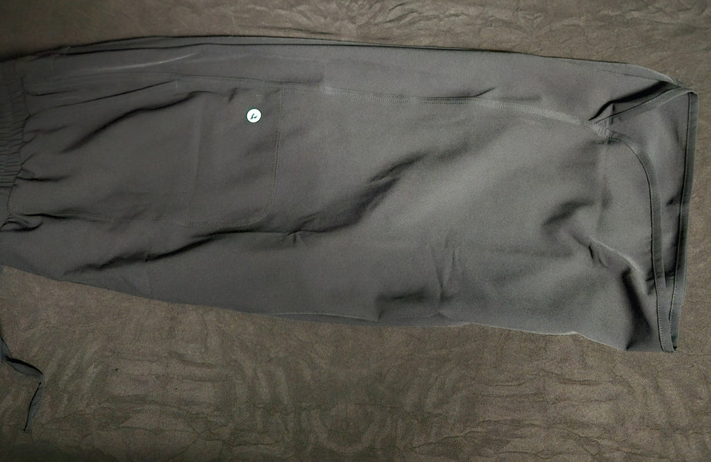 BALEAF WOMEN'S LARGE CROPPED BLACK ATHLETIC PANT NWT