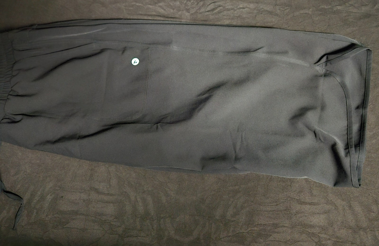BALEAF WOMEN'S LARGE CROPPED BLACK ATHLETIC PANT NWT