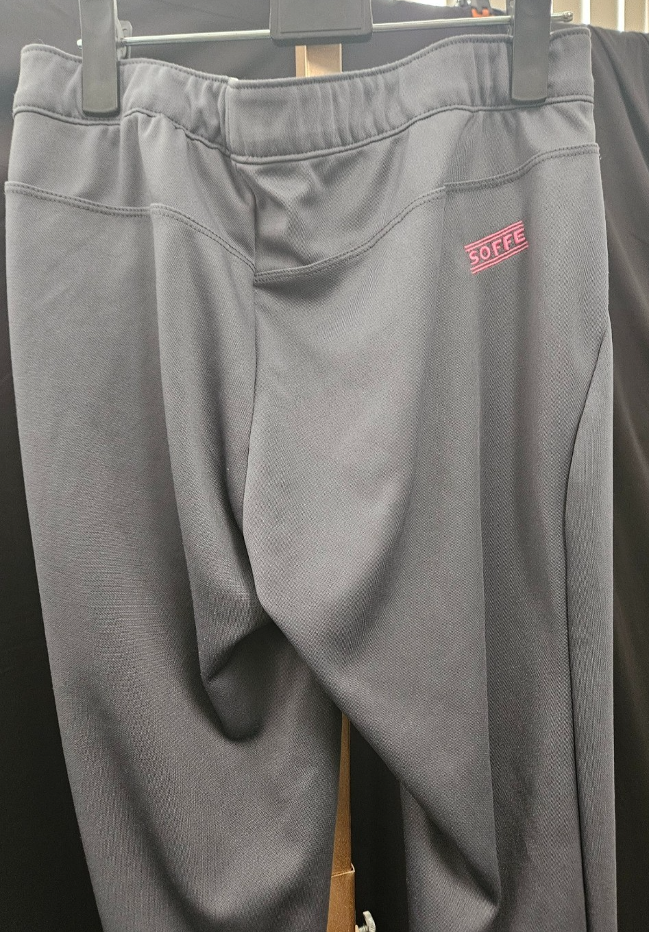 SOFFE SIZE SMALL WOMENS GRAY/PINK TRACK SUIT IN EXCELLENT CONDITION
