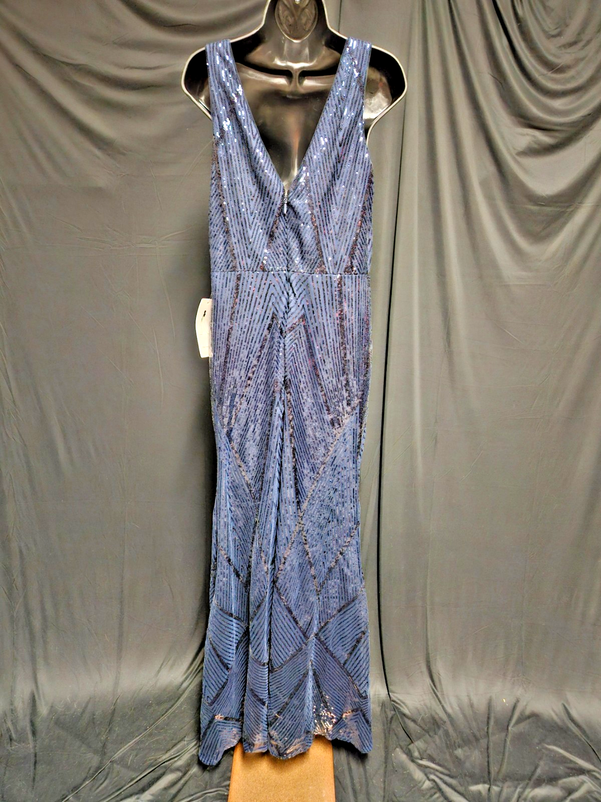 GORGEOUS SIZE 10/12 NAVY SEQUINE SLEEVELESS FLOOR LENGTH GOWN PROM/WEDDING NWT