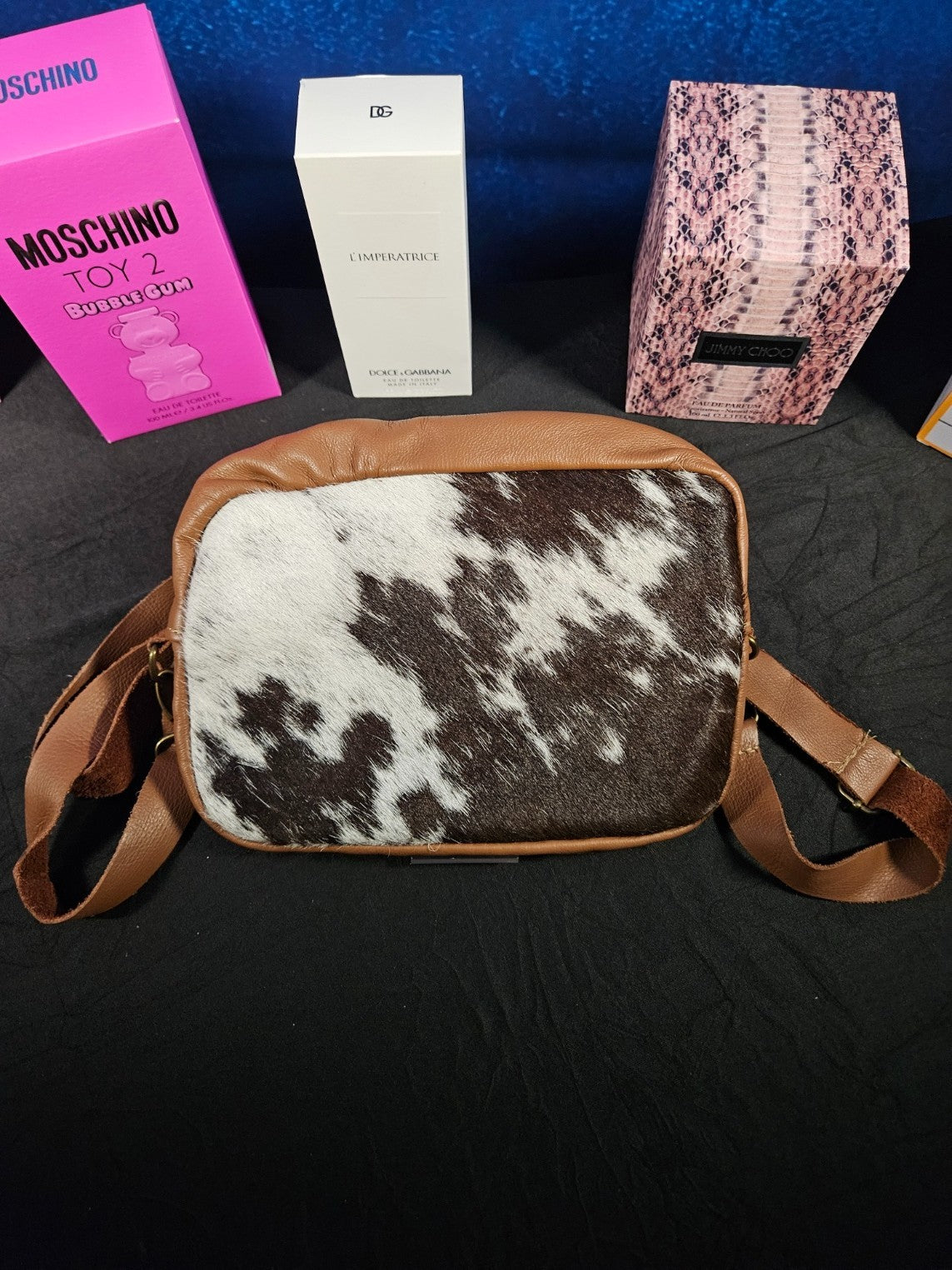 TTT LEATHERGOODS HANDMADE MEDIUM SIZE LEATHER & COWHIDE CROSSBODY BAG