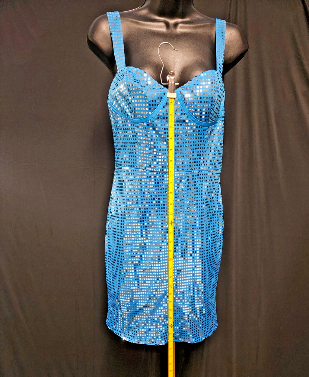 BRIGHT BLUE SEQUINED SIZE 6 SHORT PROM/COCKTAIL DRESS