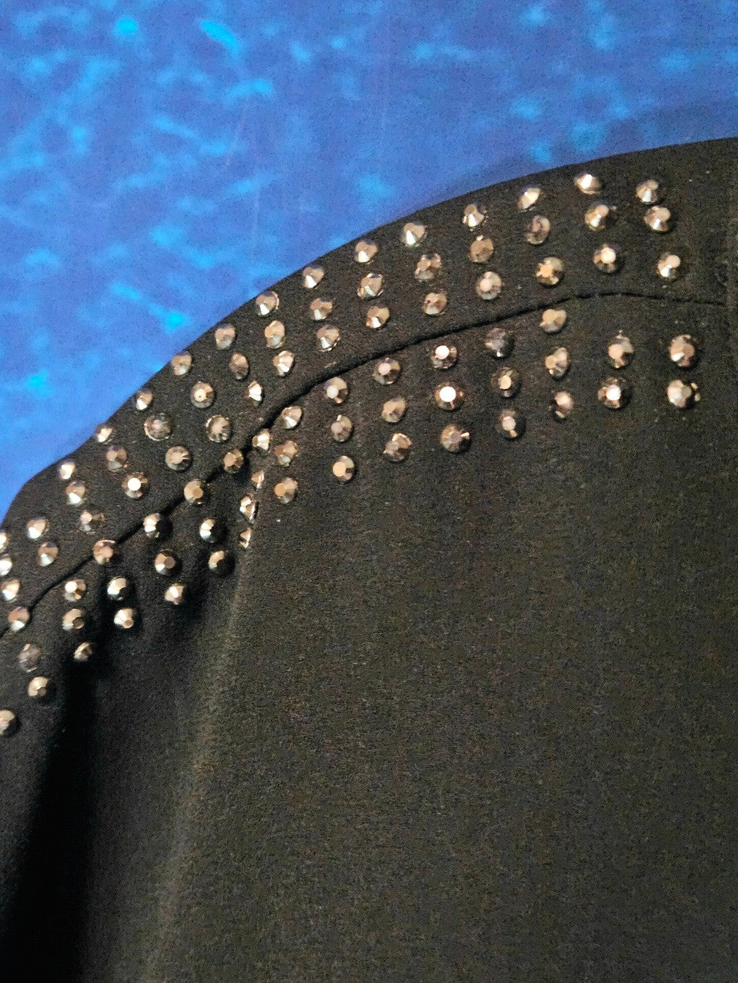 WOMEN'S AGACI SIZE 8 TUNIC BLOUSE BLACK WITH CRYSTALS