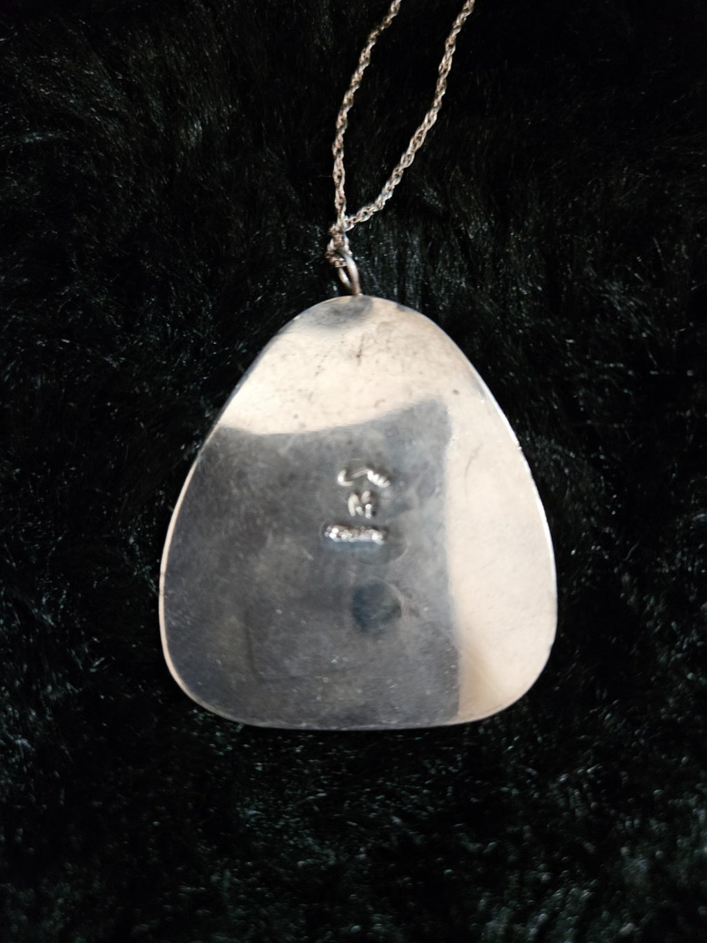 NATIVE AMERICAN HAND MADE STERLING TURQUOISE PENDANT & CHAIN ARTIST INITIAL