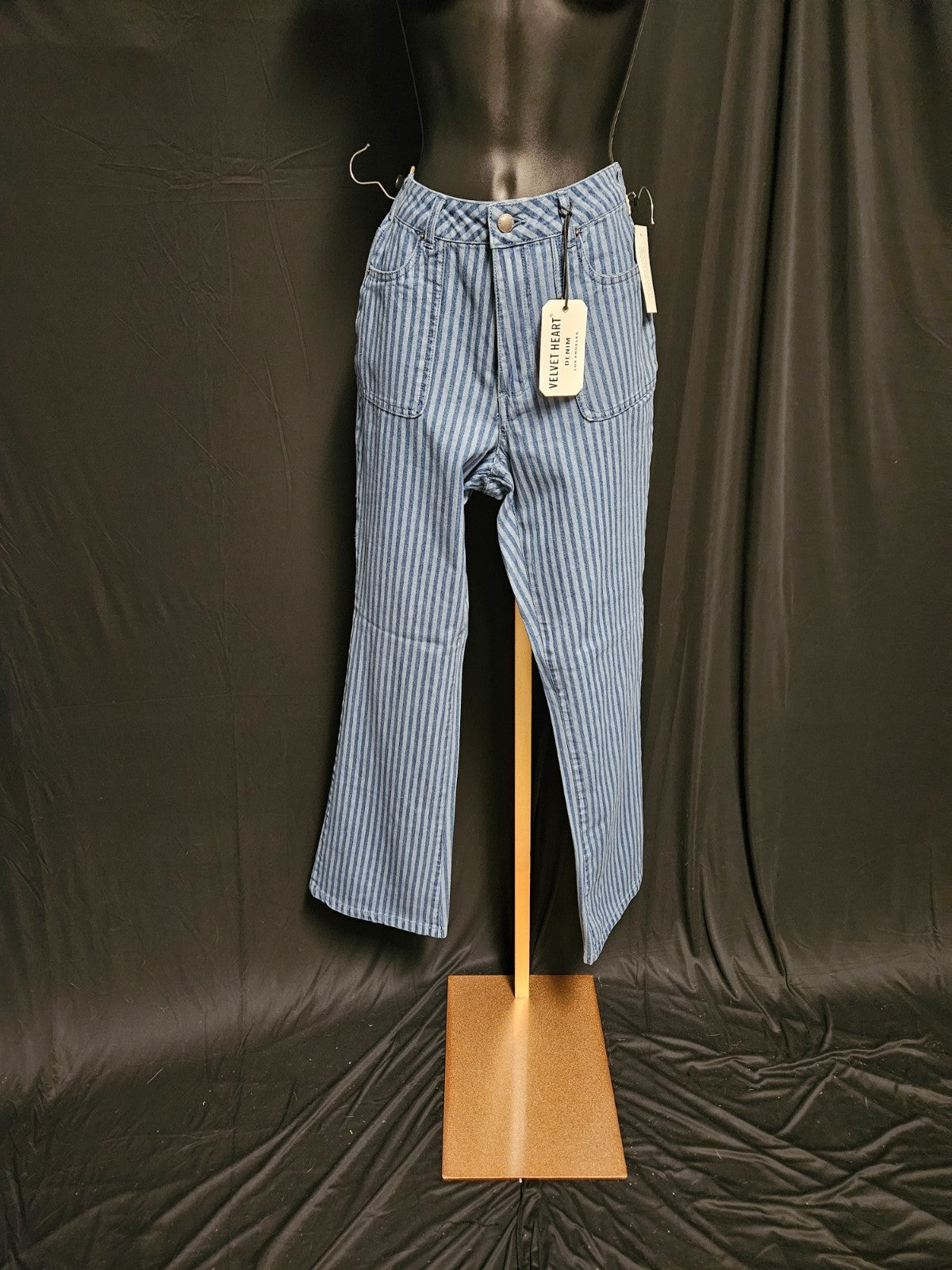 WOMEN'S SIZE 28W 31L VELVET HEART DENIM SLONE HIGH RISE FLARE JEAN