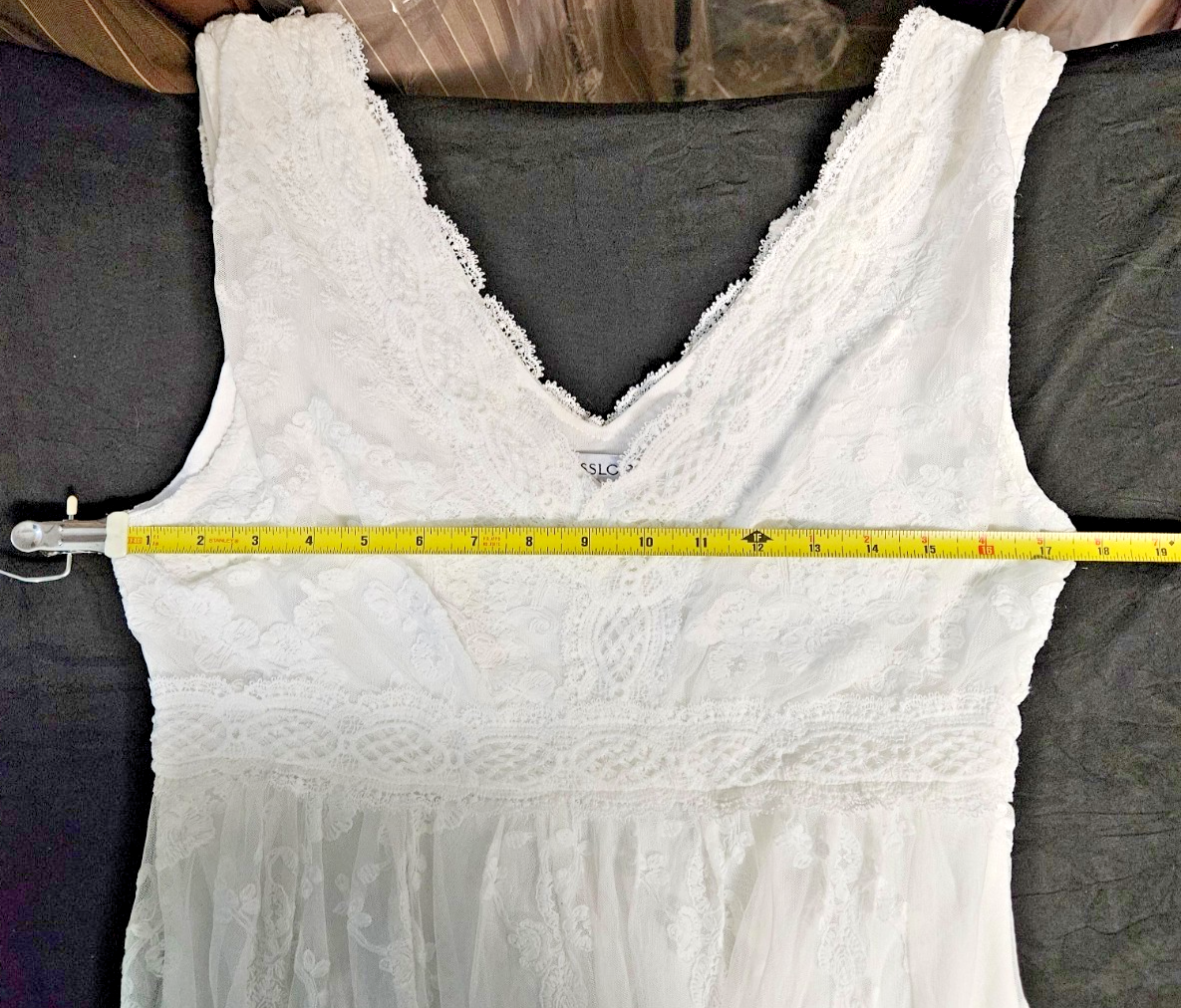 MISSLOOK MEDIUM WOMENS WHITE LACE & POLYESTER MIDI GOWN NWOT