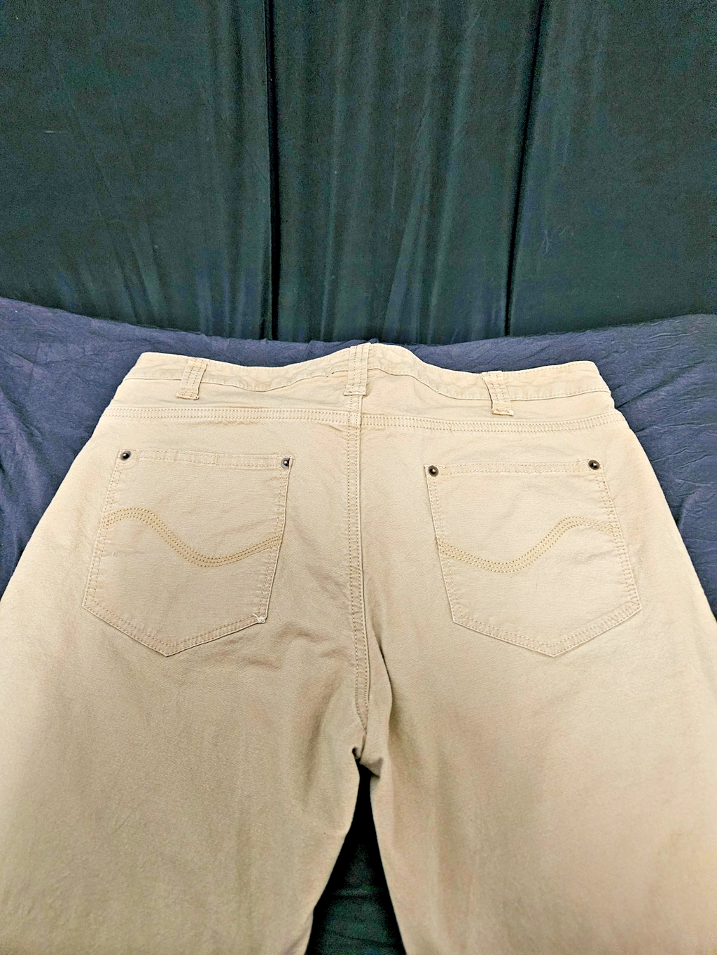 TELLURIDE CLOTHING COMPANY WOMEN SIZE 10 INSULATED KHAKI JEANS WORN 1 TIME