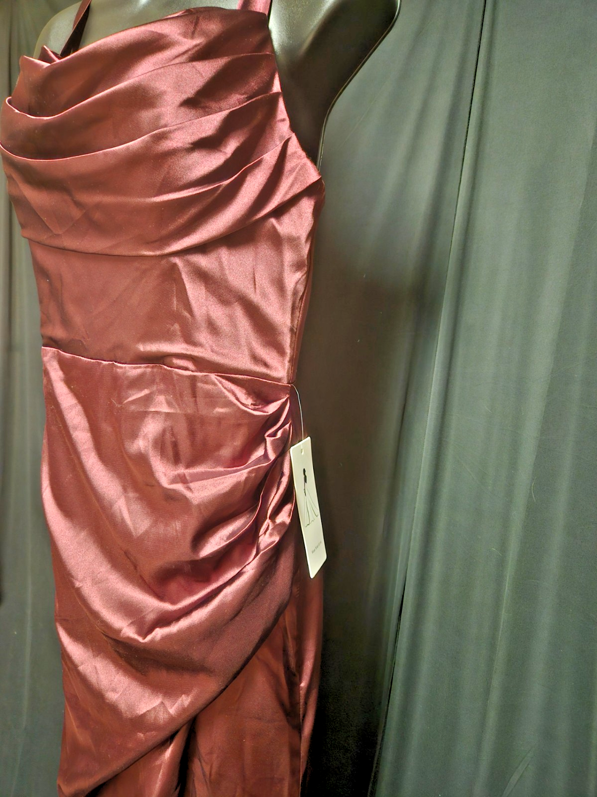 SIZE SMALL SATIN TANK/CORSET ROUCHED WINE FORMAL GOWN NWT