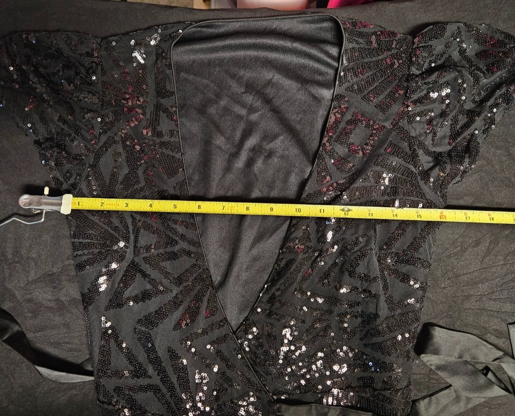 ELVI WOMENS SZ M BLACK SEQUIN WRAP SHORT COCKTAIL /PROM GOWN NWT