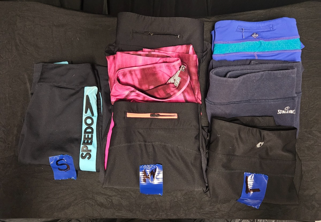 WOMEN'S SIZE S,M,L ACTIVE CAPRI LEGGING BUNDLE