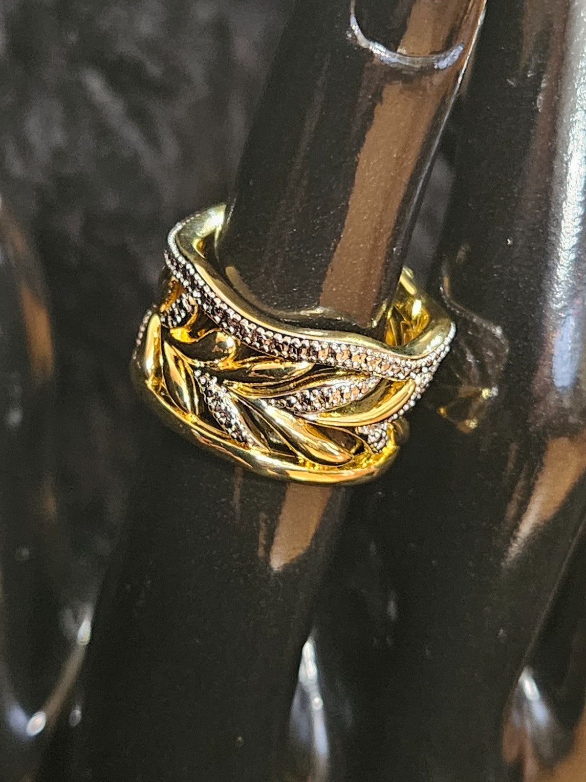 PRIME ART & JEWEL SIZE 6 CUBIC ZIRCONIA BAND