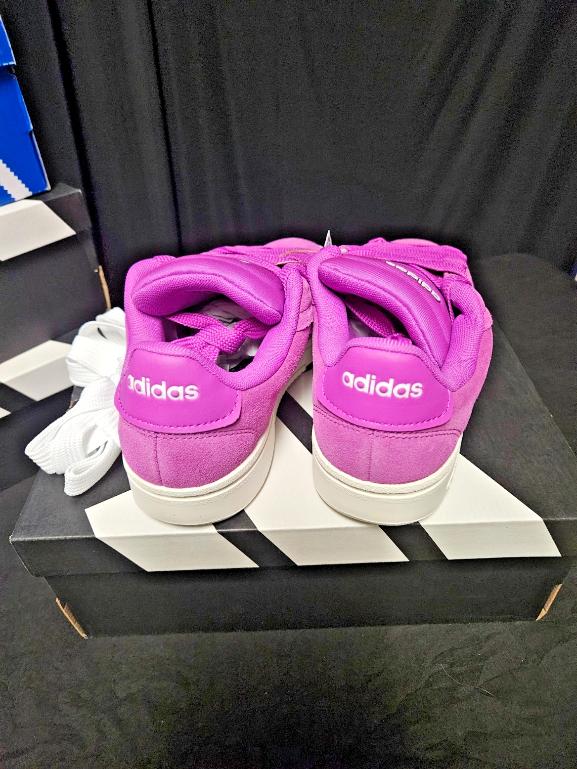 WOMEN'S ADIDAS SIZE 7 GRAND COURT ALPHA SZ 7 PURPLE/PINK TENNERS NIB XTRA LACES