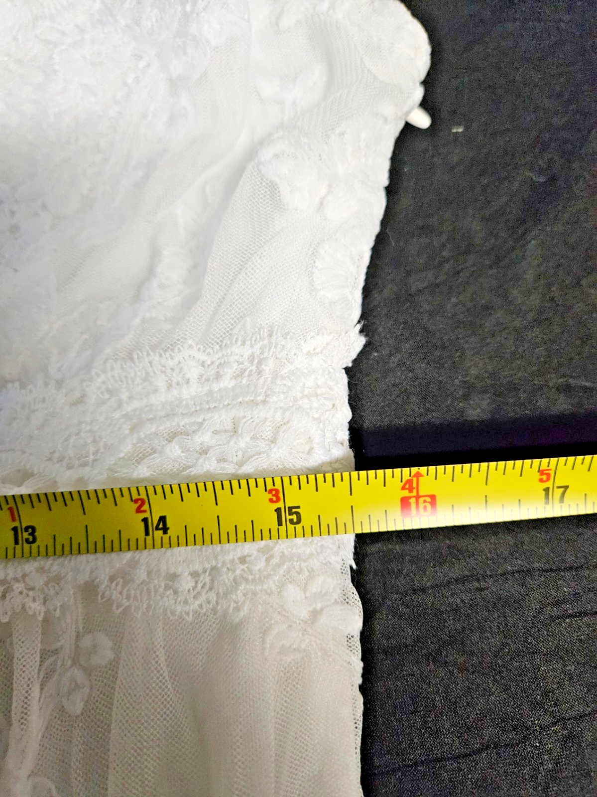 MISSLOOK MEDIUM WOMENS WHITE LACE & POLYESTER MIDI GOWN NWOT