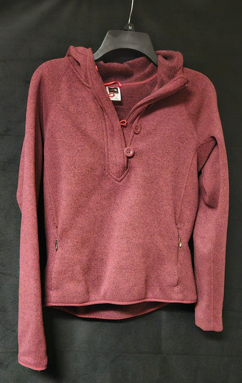 The North Face Women’s Fleece Hooded Pullover Sweater Hood Maroon Size Medium
