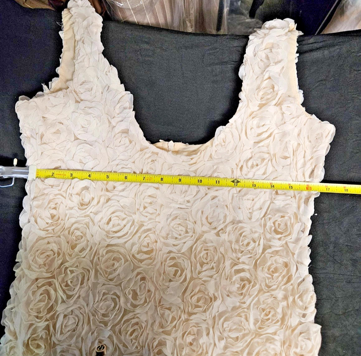 SHEIN LONG BEIGE ROSE FLORAL JACQUARD SLIM FIT GOWN SIZE LARGE SCOOP NECKLINE