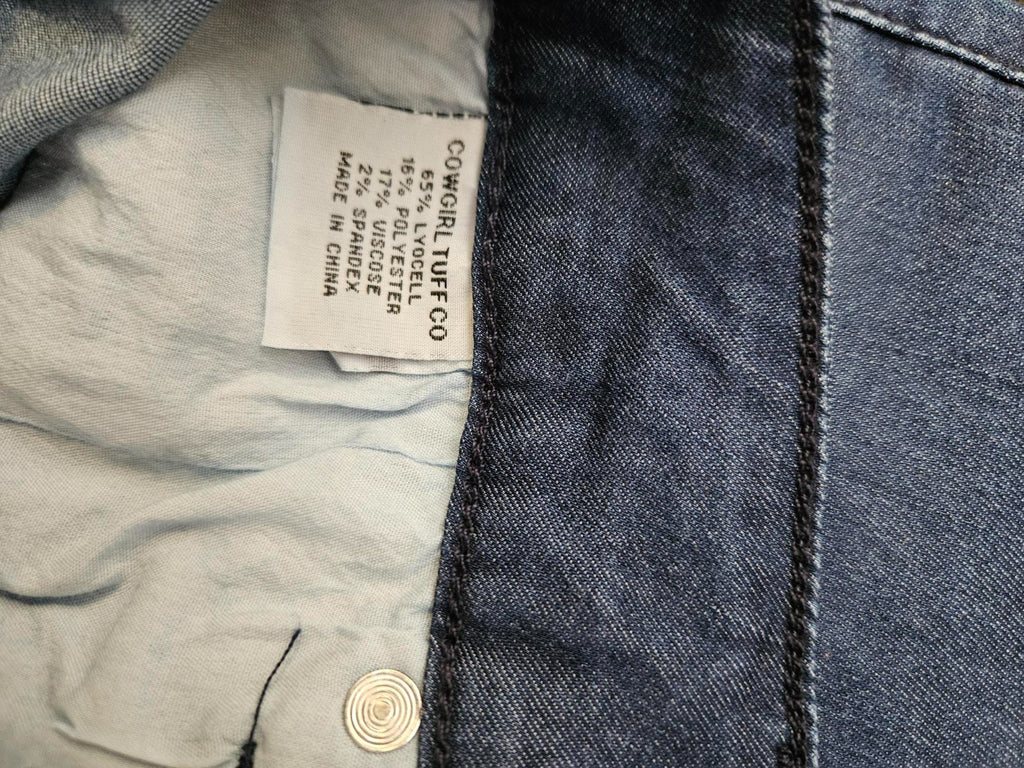Womens size 28x31 Cowgirl Tuff Stretch (Cooling) Denim bootcut Jeans