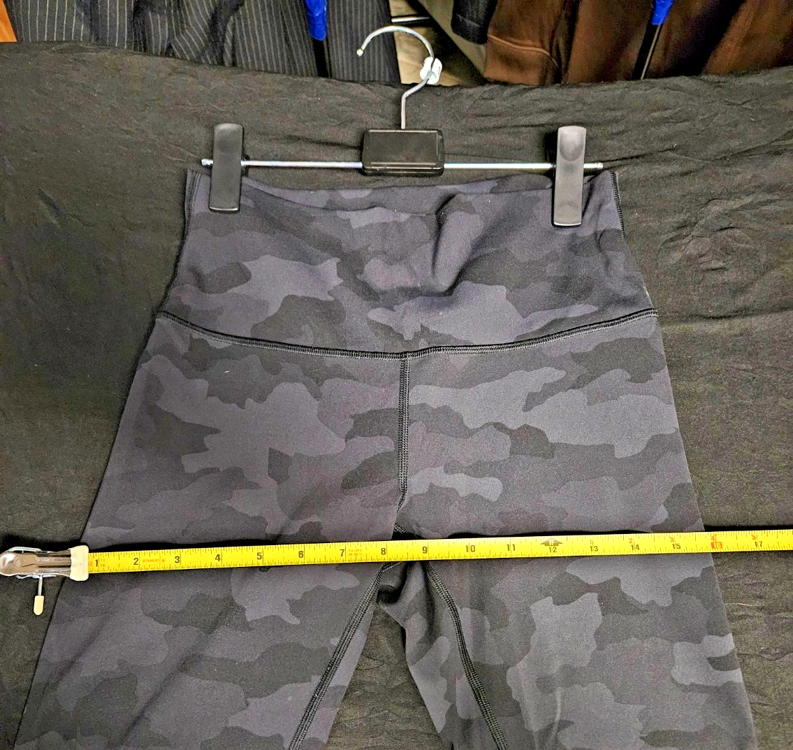 LULULEMON FITS SIZE 8 GRAY/BLACK CAMO PANTS