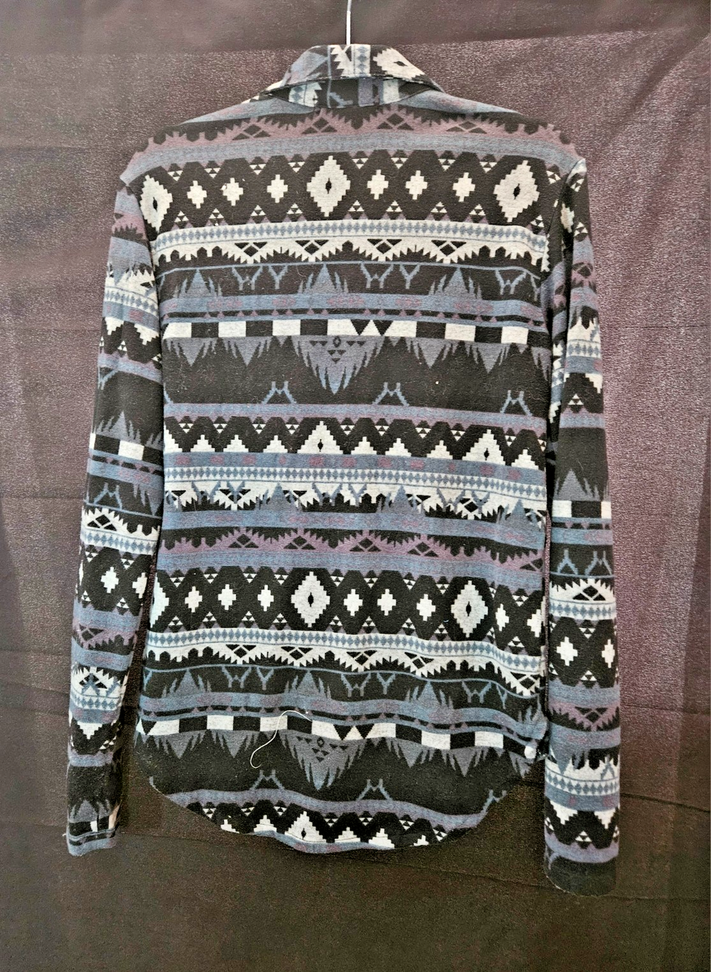 COWGIRL TUFF WOMEN'S SIZE Med SOUTHWESTERN AZTEC  PRINT PULLOVER BUTTON UP TOP