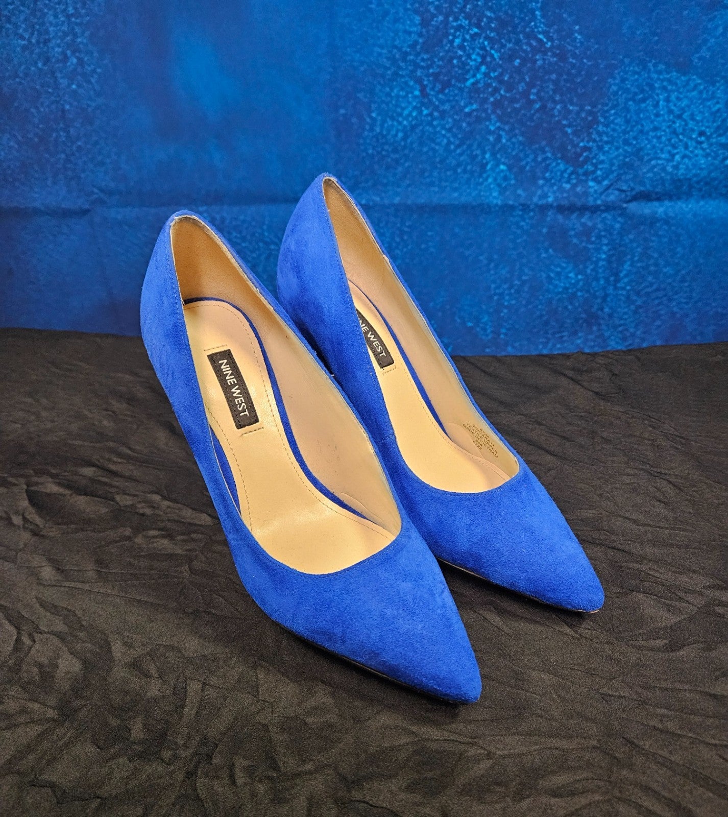 WOMEN'S SIZE 6.5 BLUE SUEDE POINTED TOE BLOCK HEEL NINE WEST BRAND