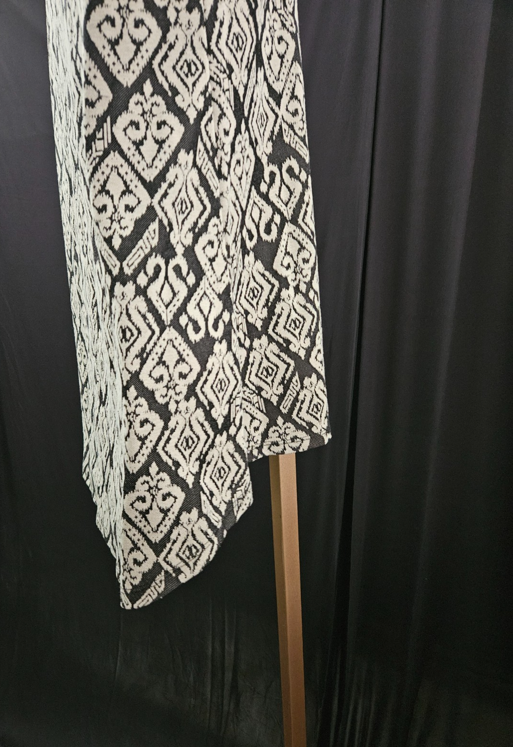 LULAROE WOMEN'S SIZE M MULTI PATTERN TUNIC TOP PRE-OWNED
