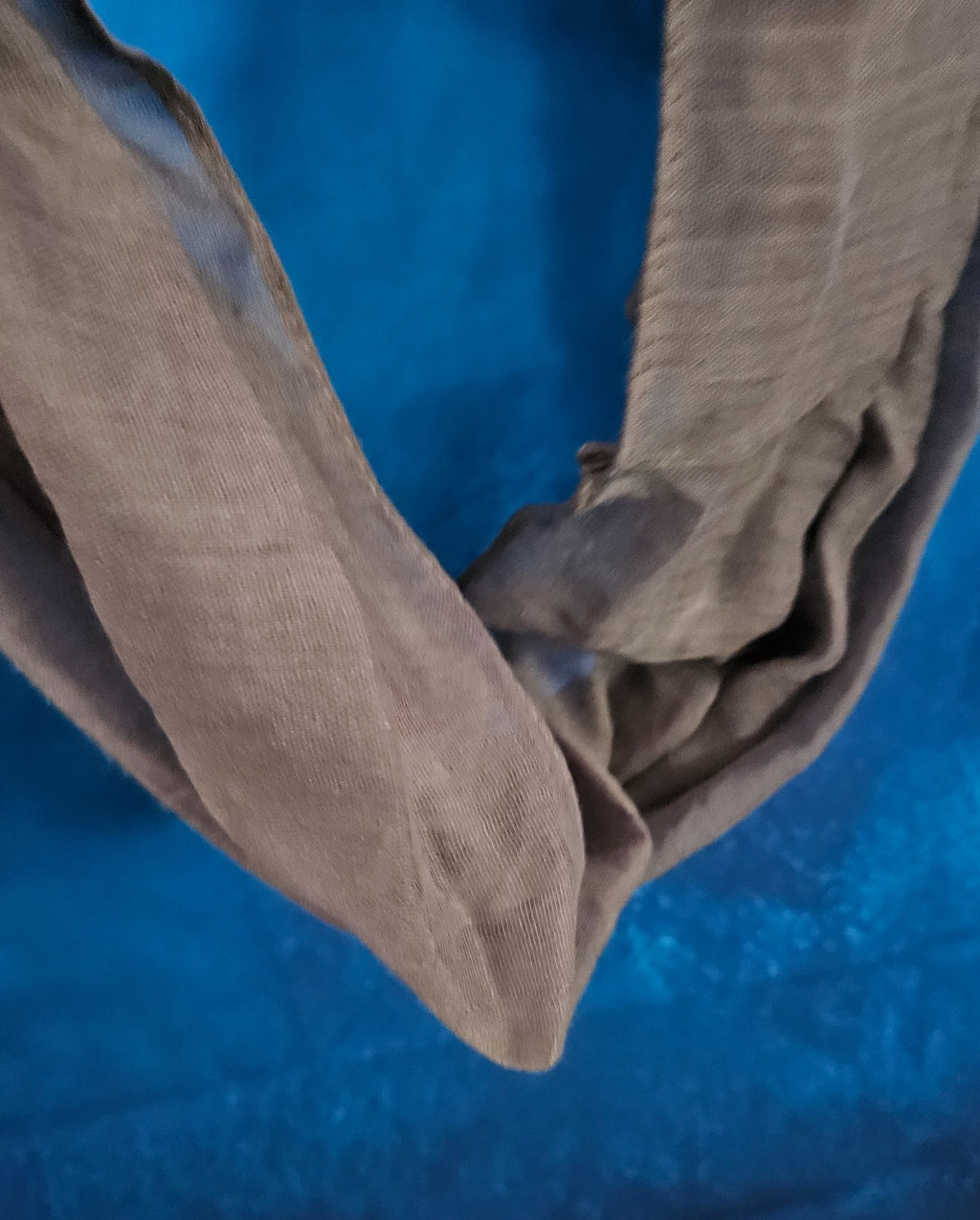 ASSORTED WOMEN'S SCARVES (COWL, TIE, WINTER) ALL 6 SCARFS