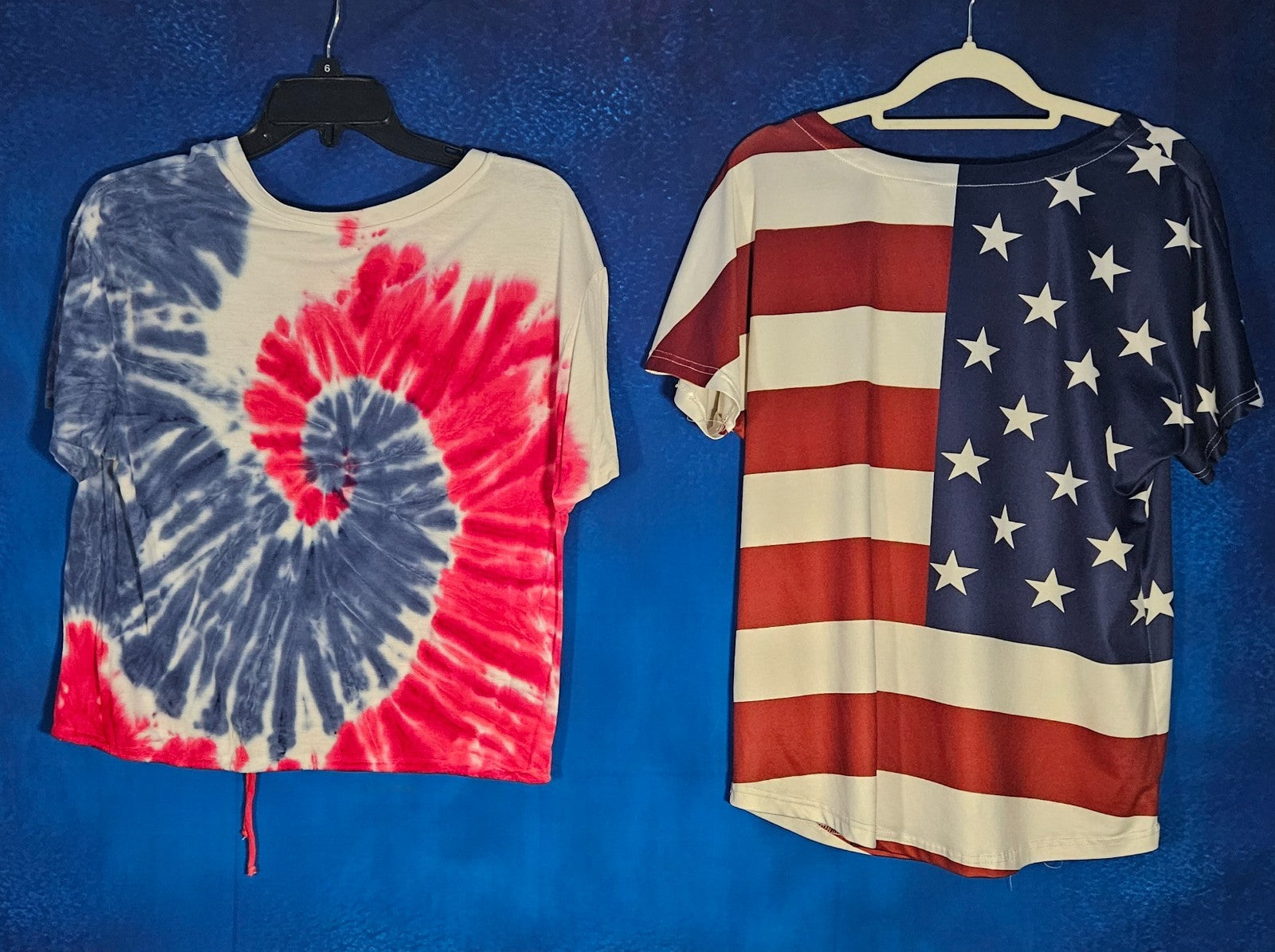USA THEMED WOMEN'S SIZE LARGE SHIRTS SET OF TWO ZG-DD & NO BOUNDARIES BRANDS