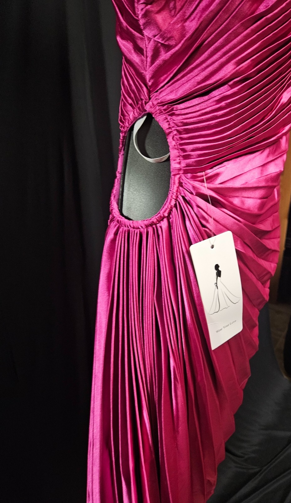 WOMEN'S SIZE 8 DARK PINK SATIN ONE SHOULDER RUCHED GOWN NWOT