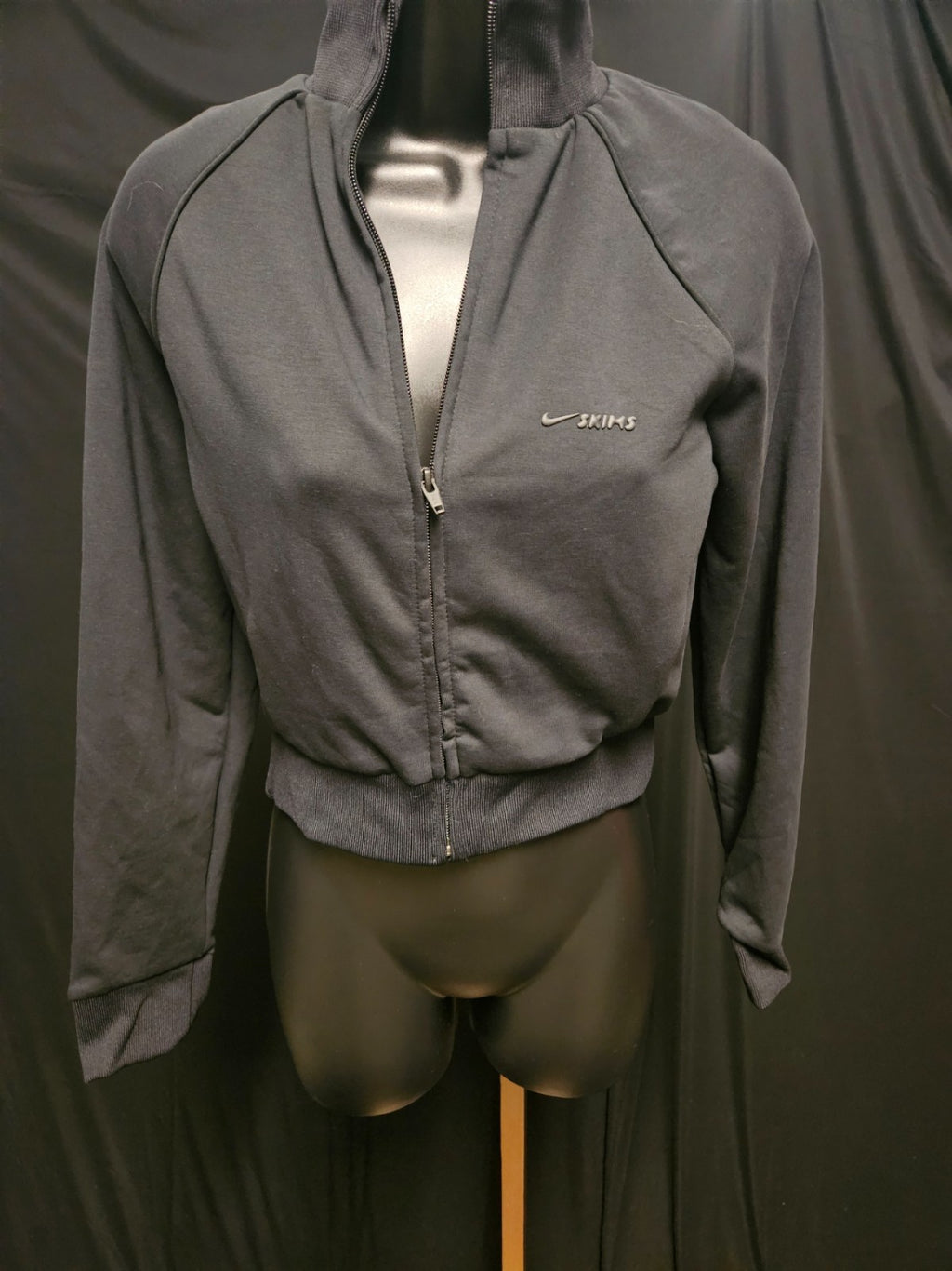 SKIMS/NIKE BLACK MATTE TRICOT  CROP JACKET XS NWOT