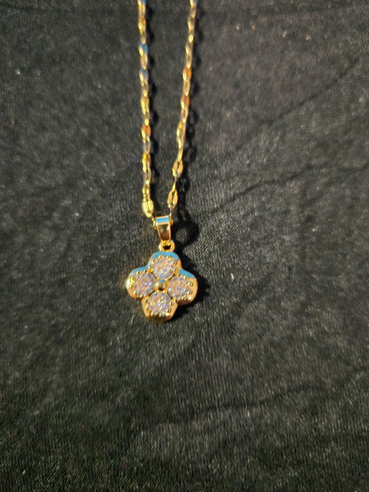10K YELLOW GOLD PLATED / STAINLESS CZ 3-PIECE CLOVER SET