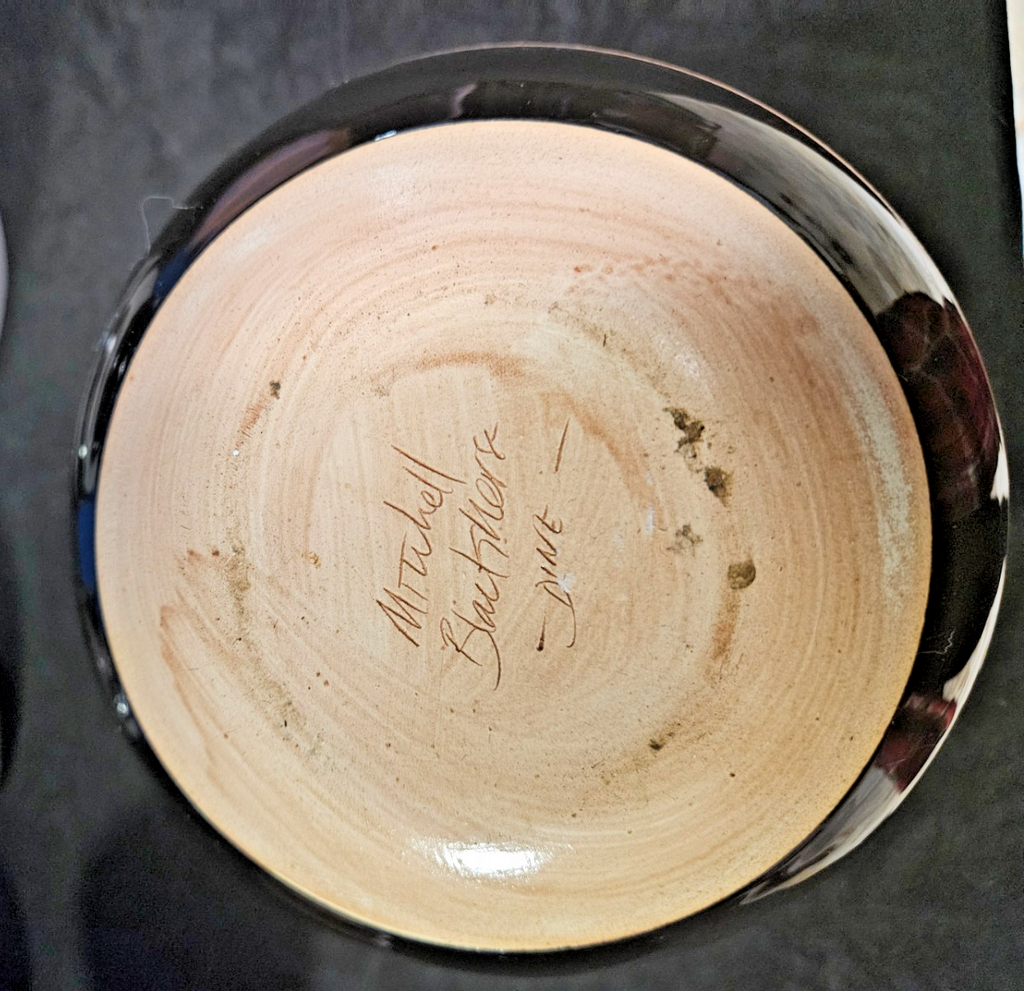 HANDMADE NATIVE AMERICAN MTICHELL BLACKHORSE DINEAH ETCHED POTTERY SMALL BLEMISH