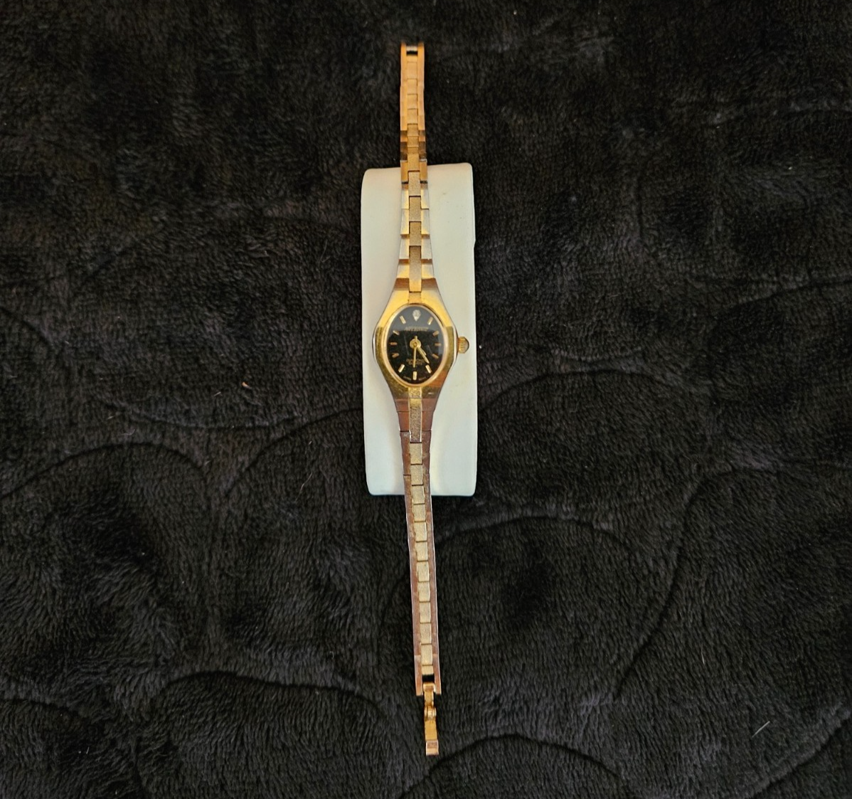 VINTAGE LADIES YELLOW GOLD FILL/ STAINLESS DIAMOND QUARTZ WATCH NEW BATTERY