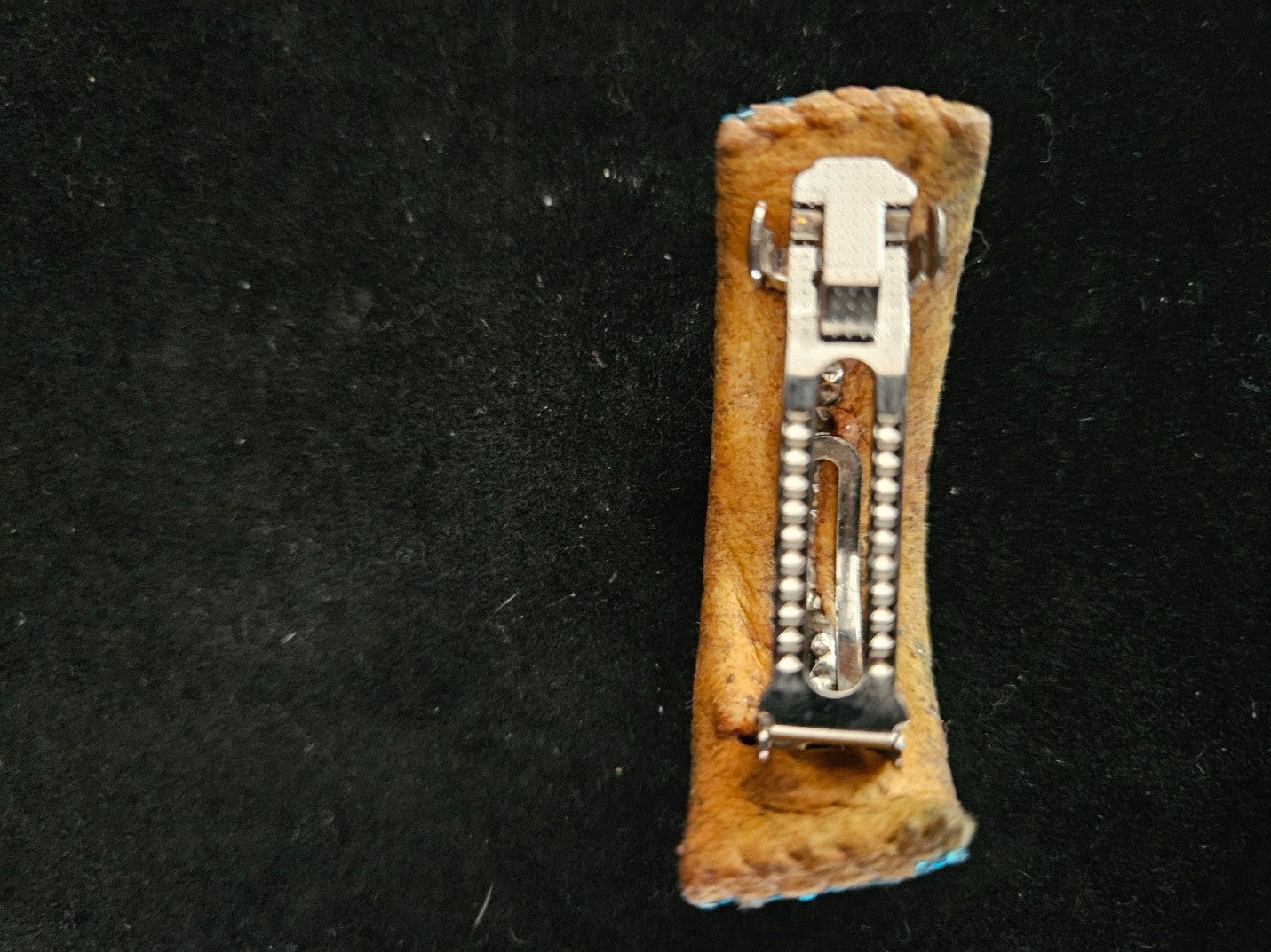 NATIVE AMERICAN NAVAJO LOOM BEADED ON LEATHER PONYTAIL BARRETTE GREEN