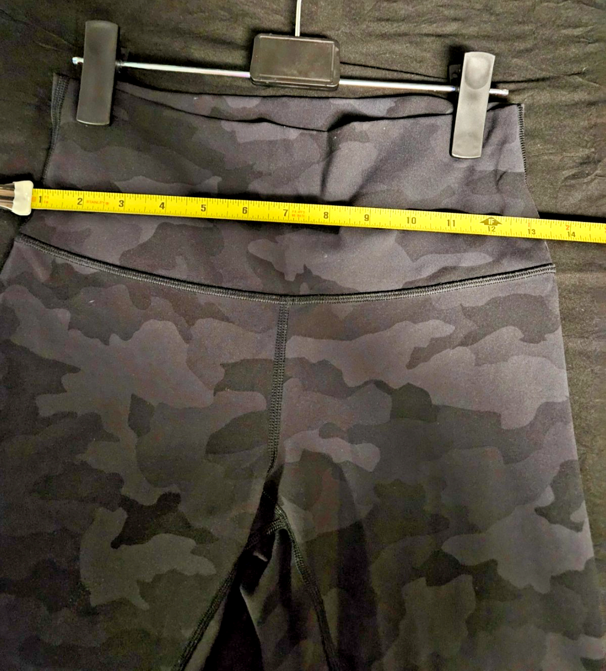 LULULEMON FITS SIZE 8 GRAY/BLACK CAMO PANTS