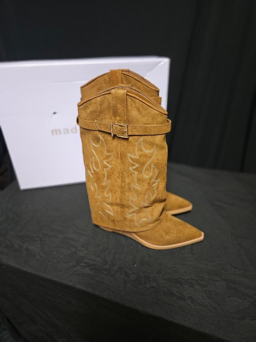 MADDEN GIRL JJOE CHESTNUT FAB WESTERN CUFFED WEDGE BOOTS SIZE 7 NIB SO CUTE!