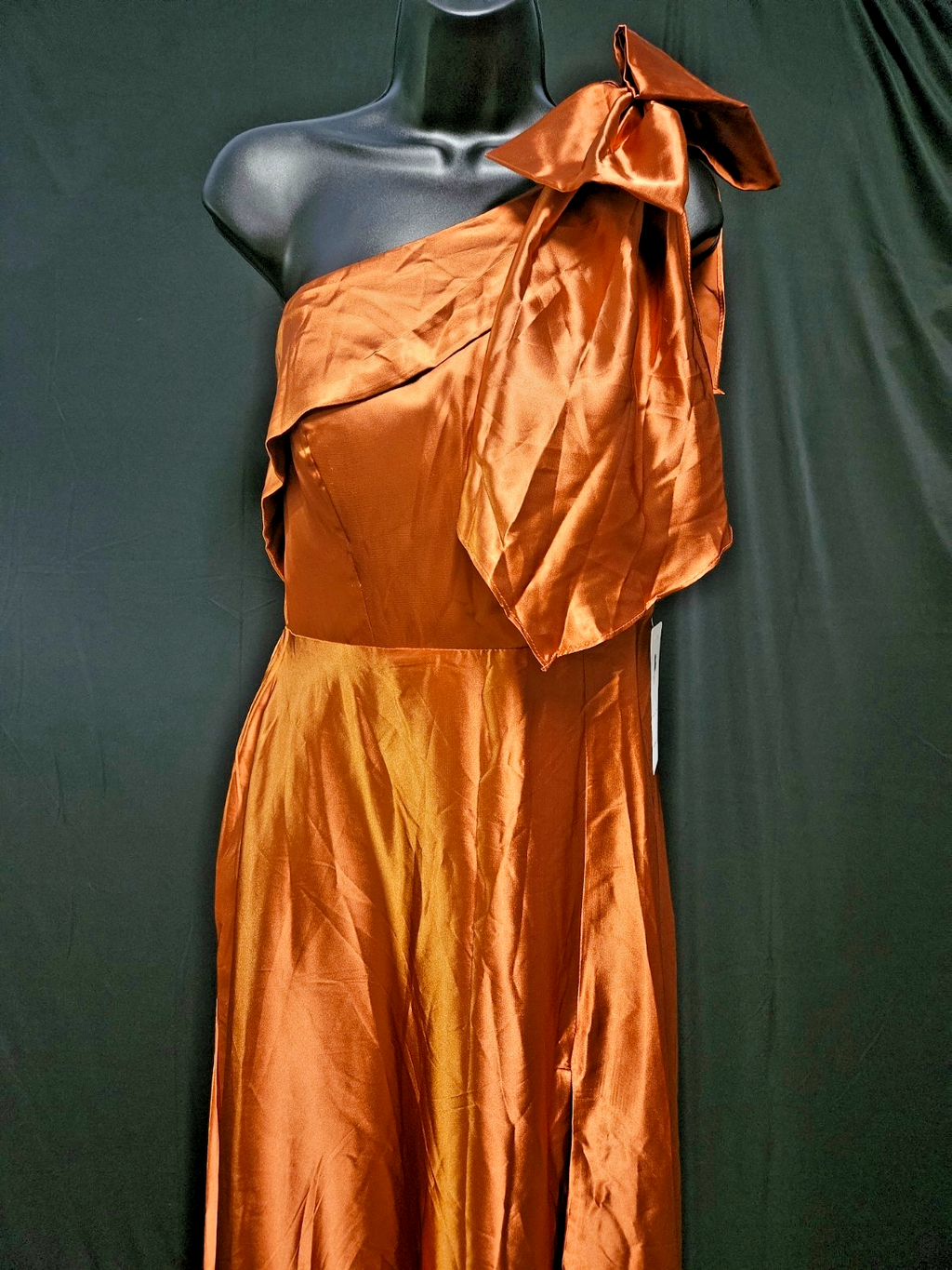 GORGEOUS COPPER SIZE 8/10 M LONG SATIN GOWN PROM/FORMAL
