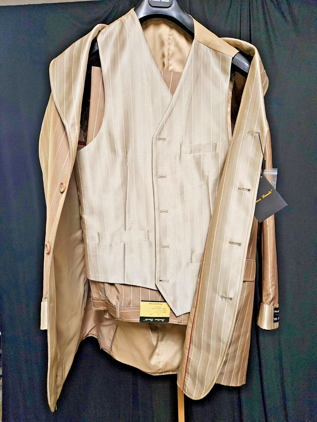 MEN'S FORTINO LANDI 3 PIECE PINSTRIPPED SUIT BEIGE/BROWN SIZE L 40/34 W 36L NWT