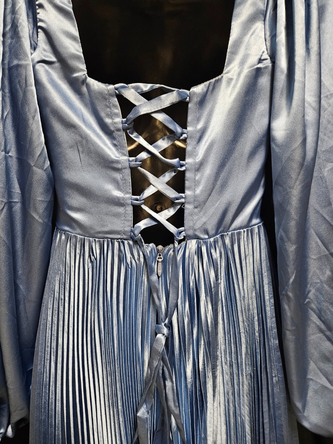FAERIESTY LONG SLEEVE CORSET/ZIP BACK SIZE SMALL BLUE SATIN PLEATED GOWN NWT