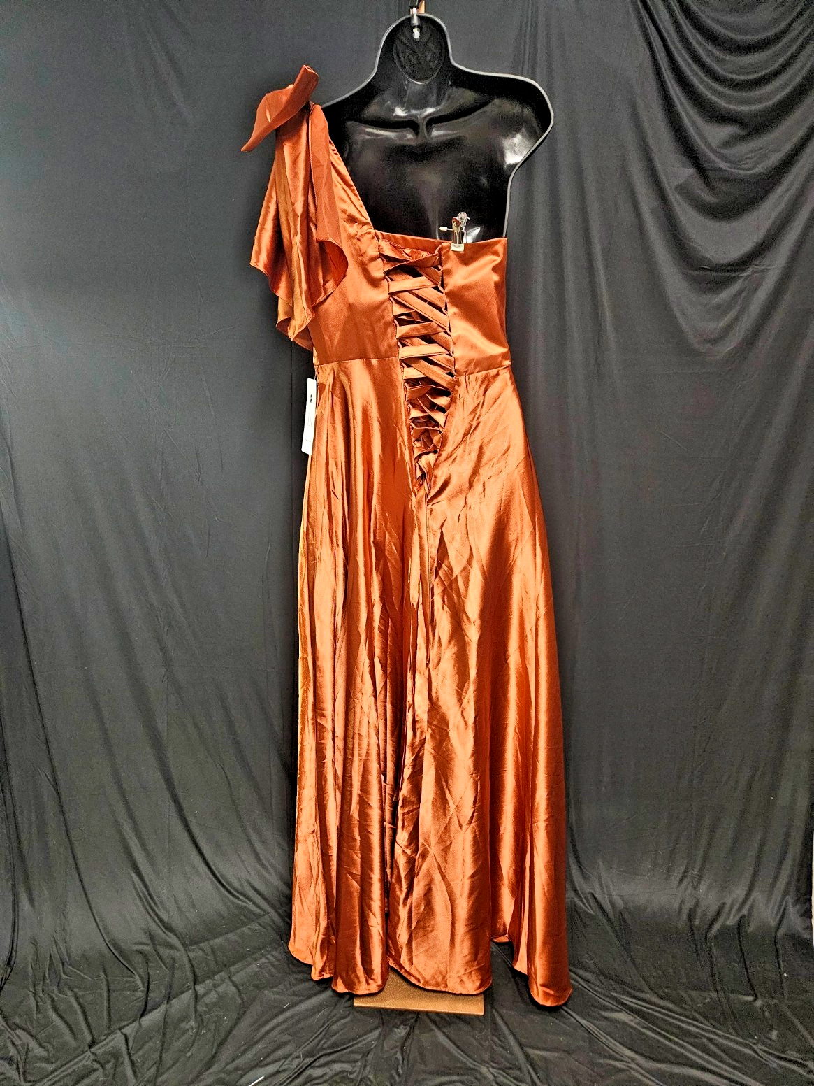 GORGEOUS COPPER SIZE 8/10 M LONG SATIN GOWN PROM/FORMAL