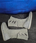 WOMEN'S BEARPAW SIZE 7 TALL KNIT GRAY SHEEPSKIN BOOTS