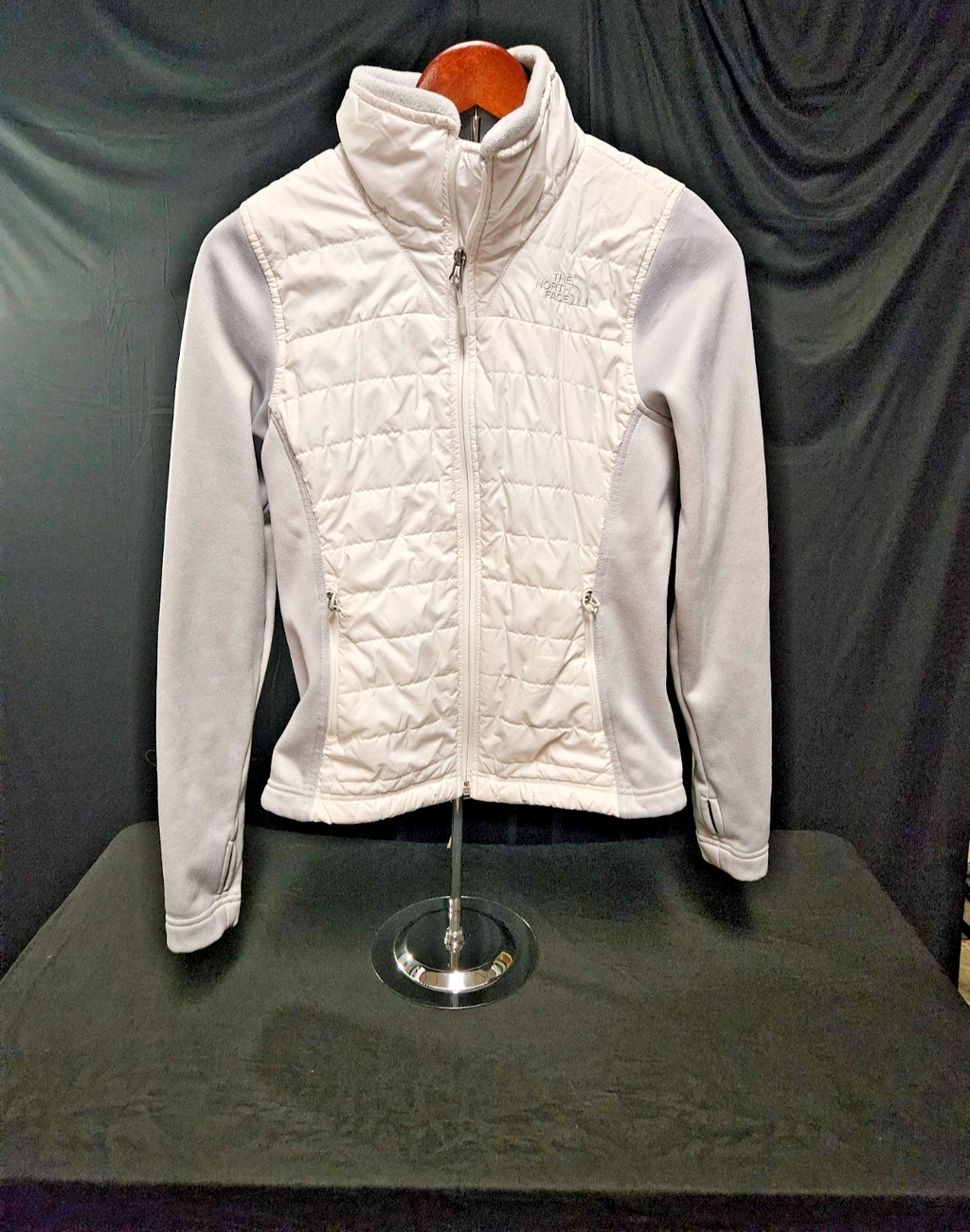 THE NORTH FACE WOMENS SMALL WHITE /GRAY ZIP UP JACKET SOME INSULATION