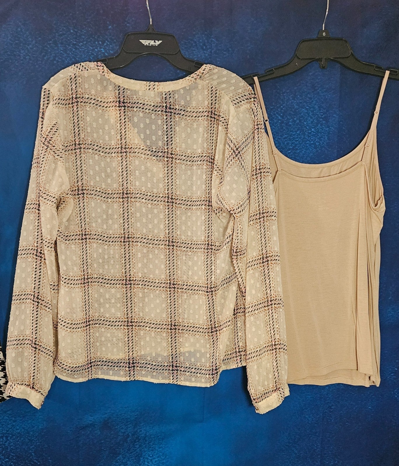 WOMEN'S A NEW DAY SIZE MED TANK & BLOUSE BUNDLE TANK L FITS LIKE M