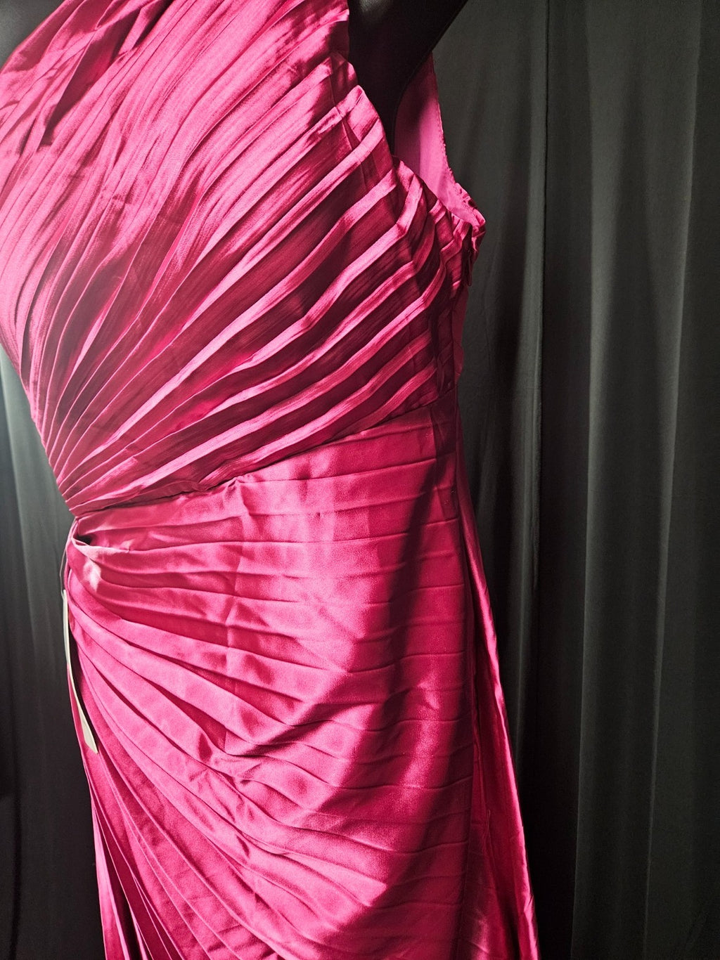 WOMEN'S SIZE 8 DARK PINK SATIN ONE SHOULDER RUCHED GOWN NWOT