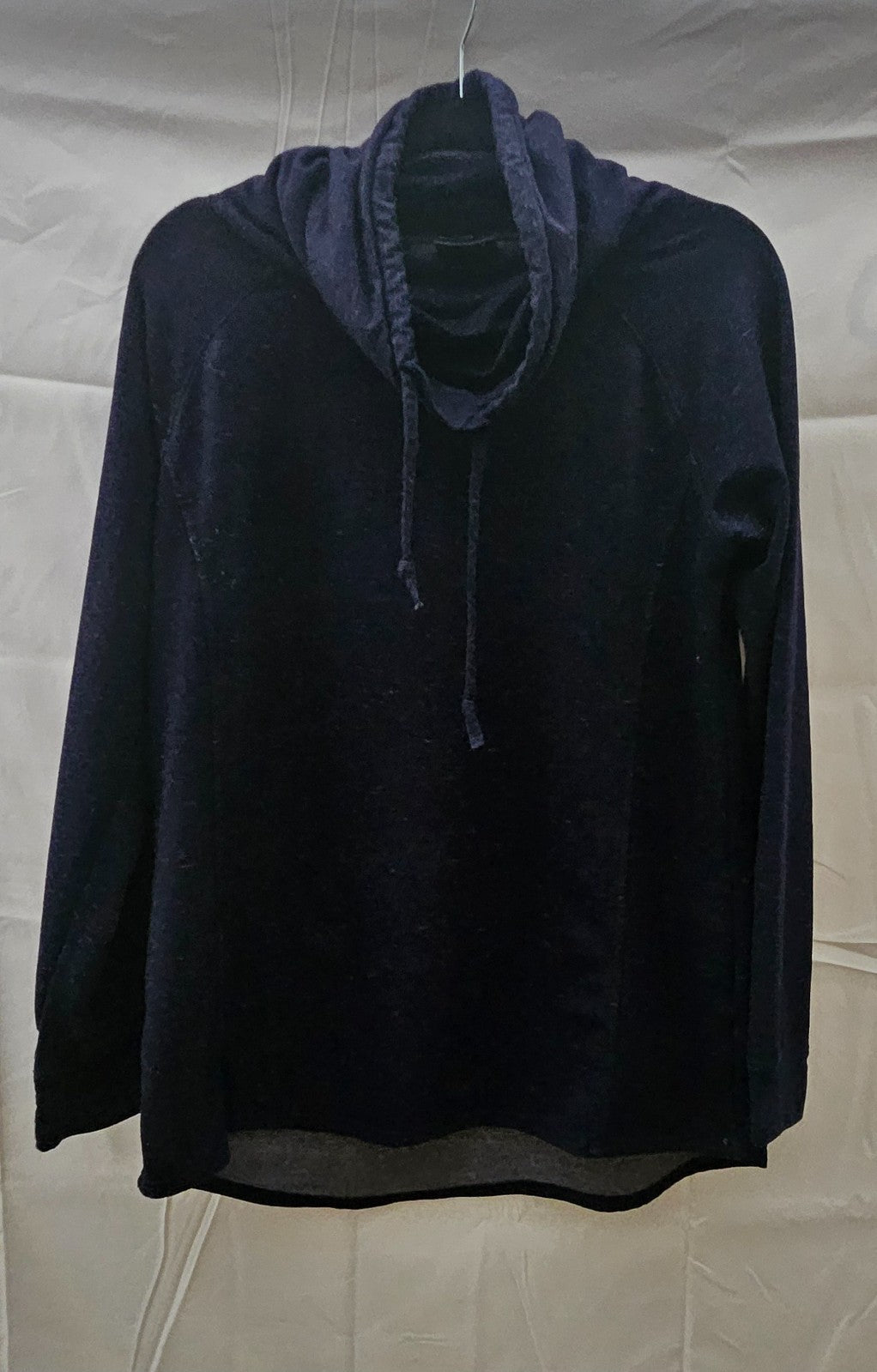 Women's size Medium 32 degrees cool cowl neck pullover sweatshirt