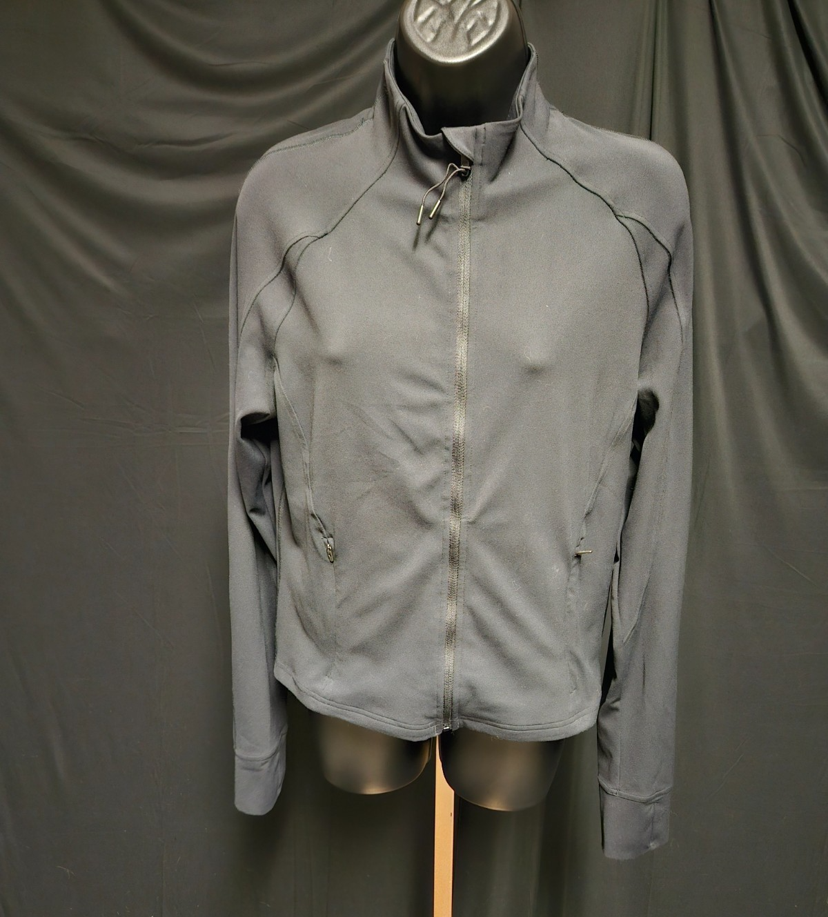 WOMEN'S CRZY YOGA BLACK ZIP UP SIZE MEDIUM