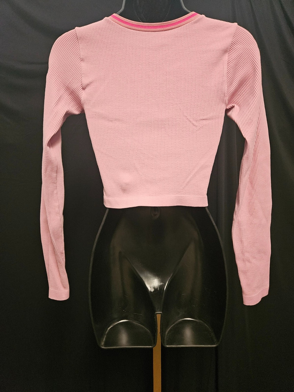URBAN OUTFITTERS OUT FROM UNDER RIBBED CROP HENLEY PINK SZ MED