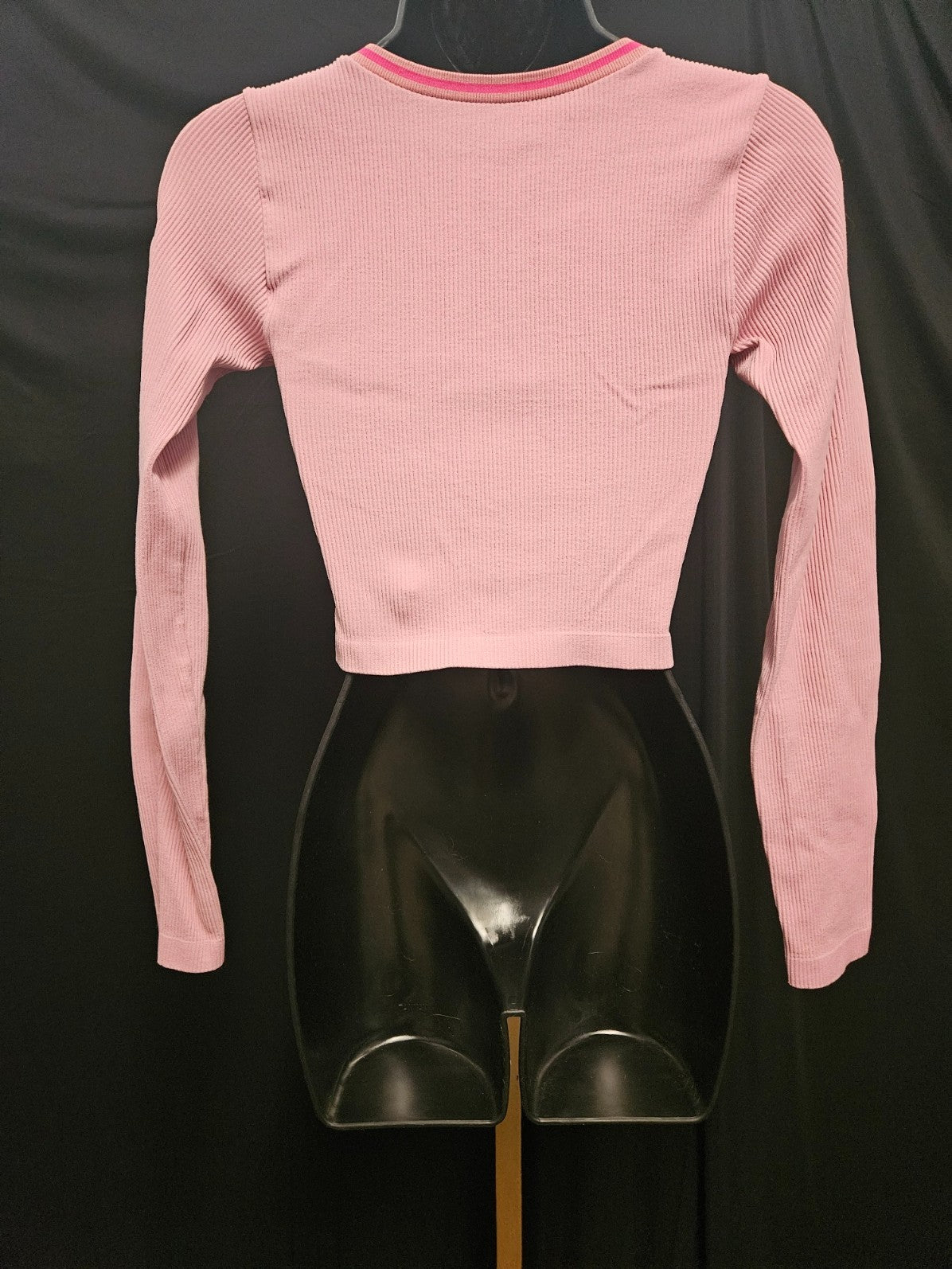 URBAN OUTFITTERS OUT FROM UNDER RIBBED CROP HENLEY PINK SZ MED