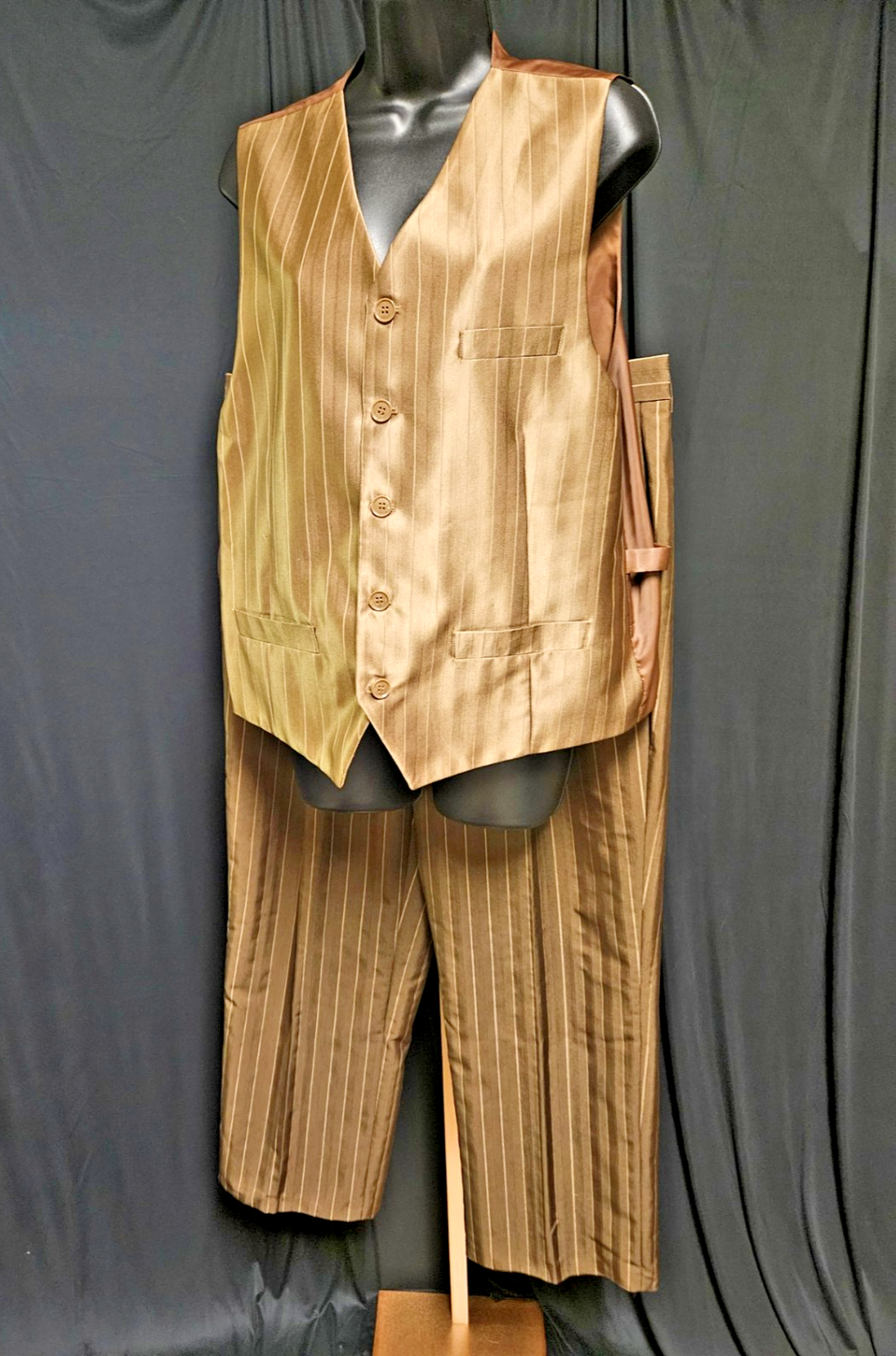 MEN'S FORTINO LANDI 3 PIECE PINSTRIPPED SUIT BEIGE/DK BROWN XL 42/32 USED