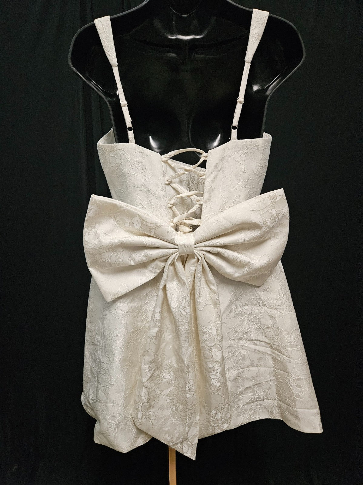 FAERIESTY BEIGE SATIN FIT FLARE SHORT BABY DOLL GOWN BOW SIZE SMALL ZIP & CORSET